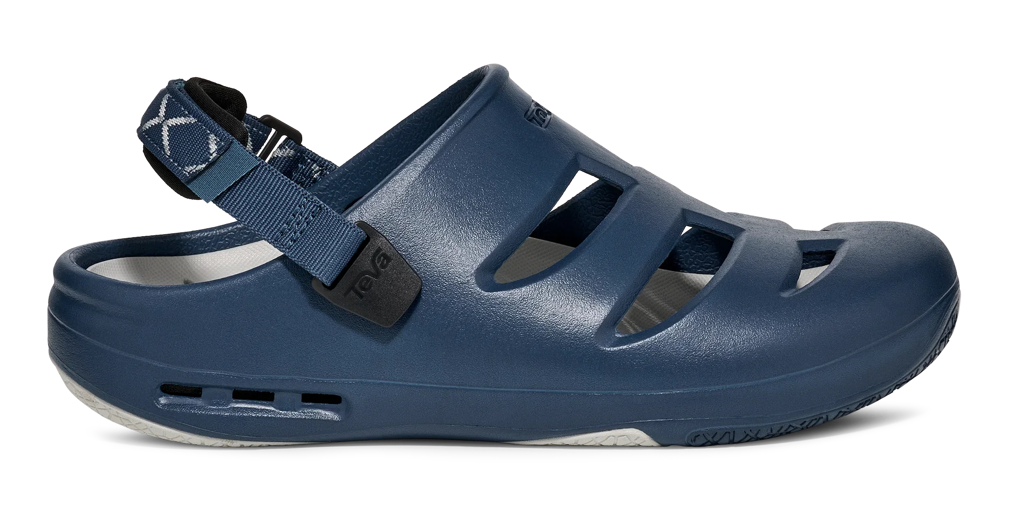 ApreAqua Closed-Toe Water Sandal