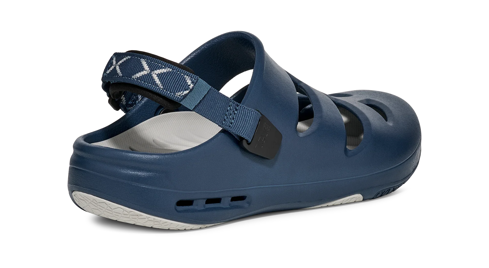 ApreAqua Closed-Toe Water Sandal