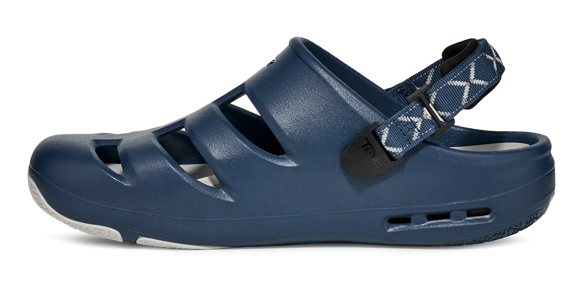 ApreAqua Closed-Toe Water Sandal