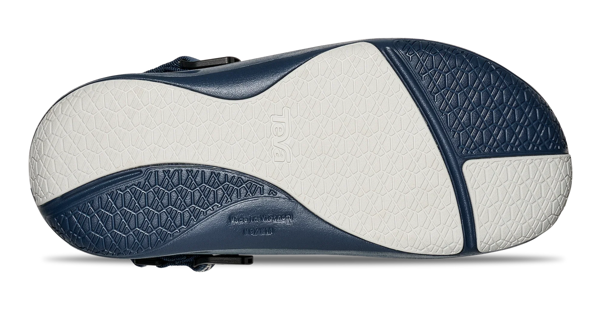 ApreAqua Closed-Toe Water Sandal